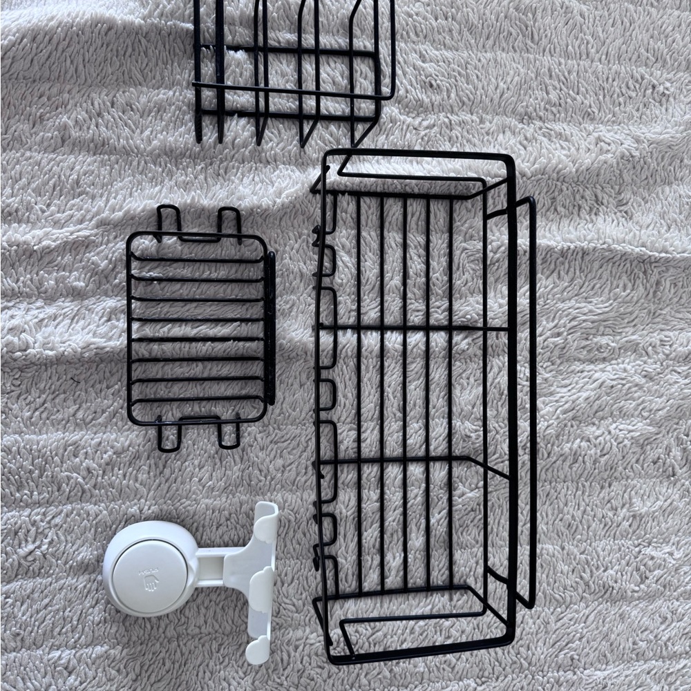 Amazon Black and White Bath Storage Set